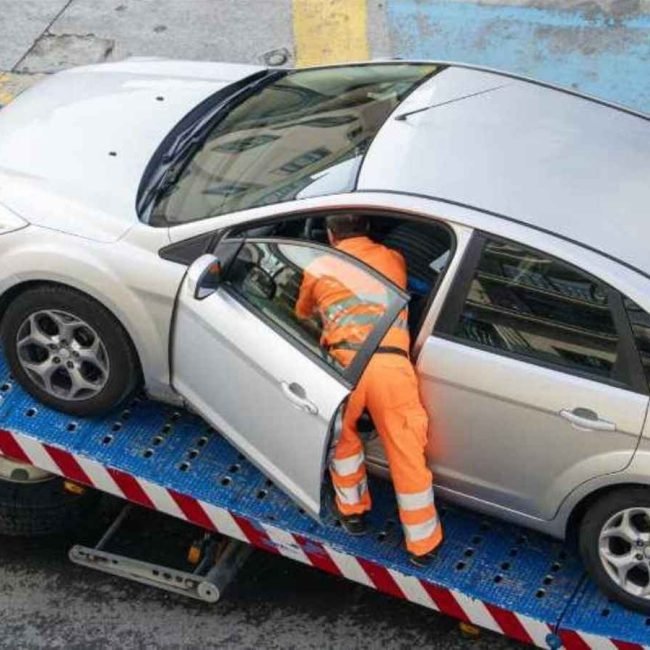 Gardner Towing LLC for South Haven Towing Services